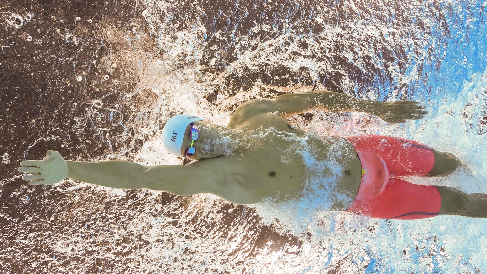 幽灵赛道上的狙击手，孙兴慜玻利维亚高原上演绝地接管